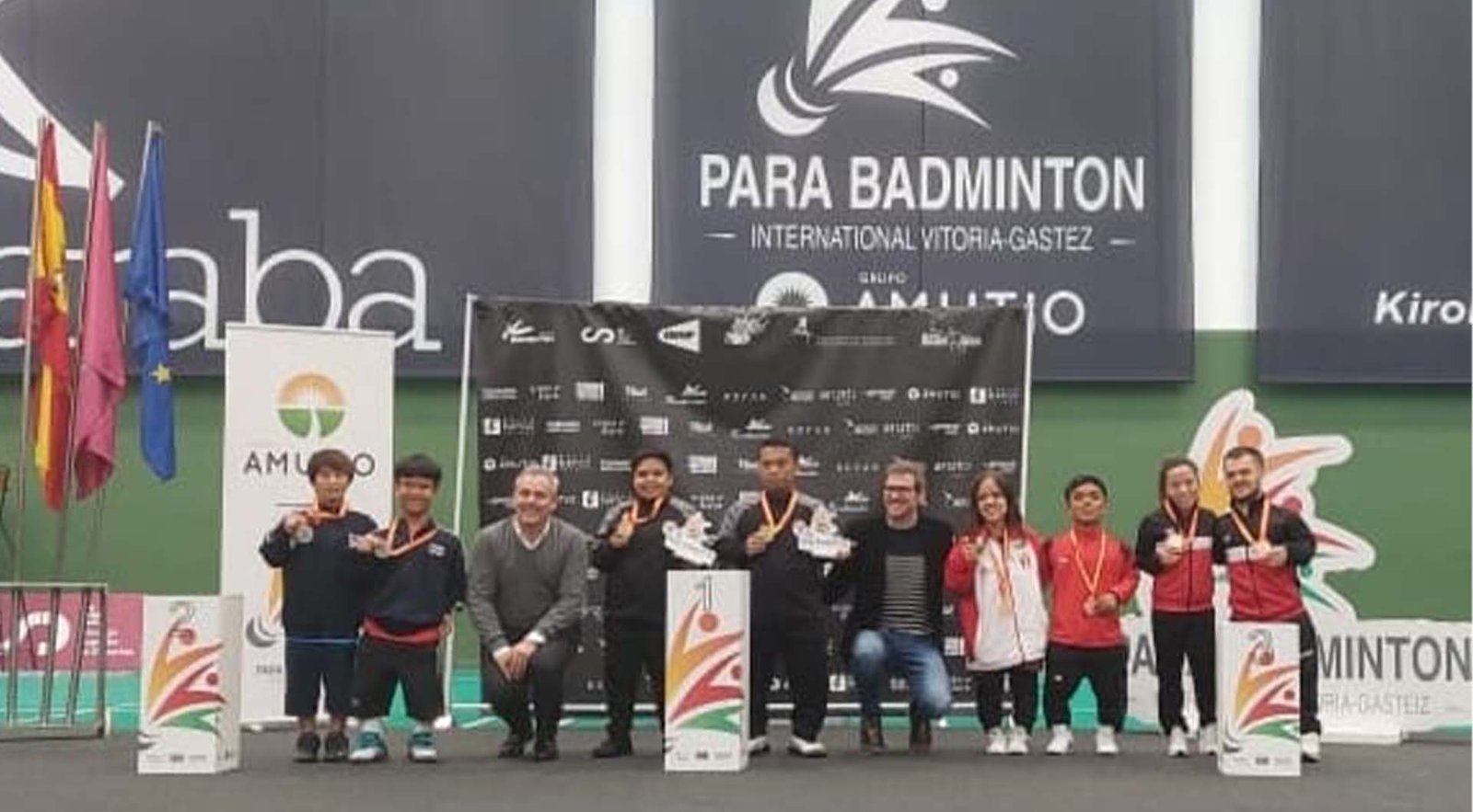 Podium Para-Bulutangkis