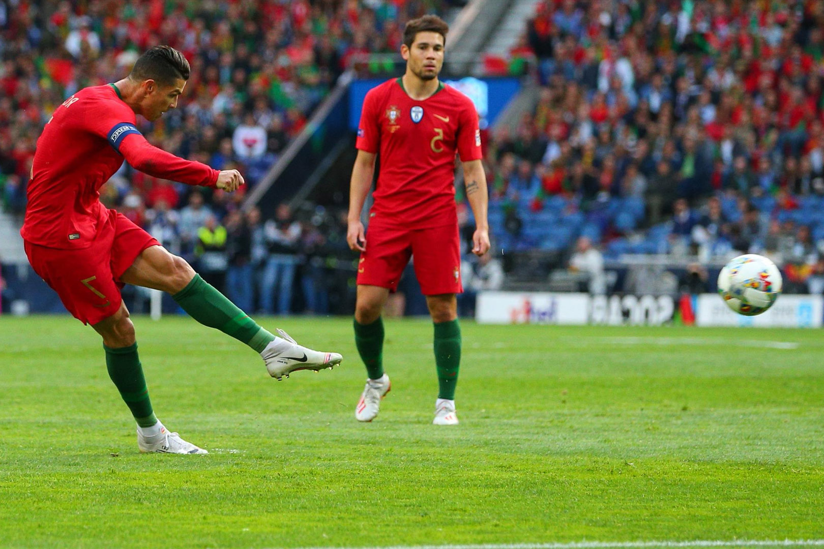 Reaksi Ronaldo Usai Catatkan Rekor Bersama Portugal - iMSPORT.TV