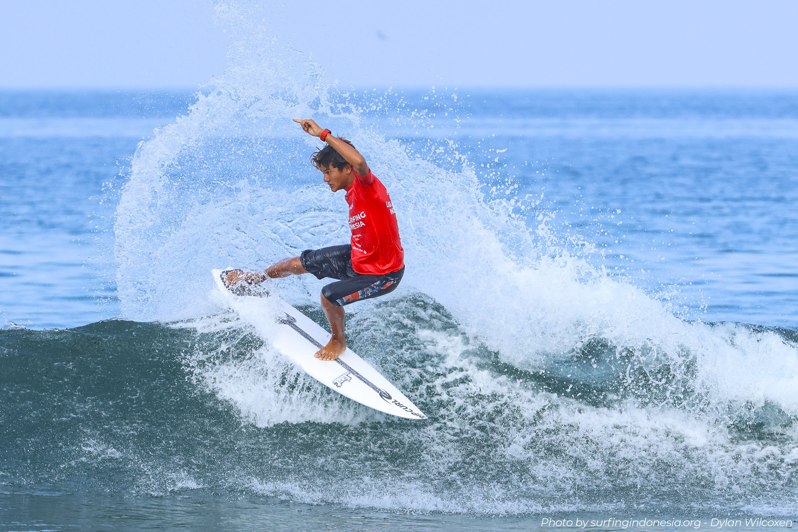 12 Klub Bersaing di Grand Final Liga Surfing Indonesia 2024 - IMSPORT.TV