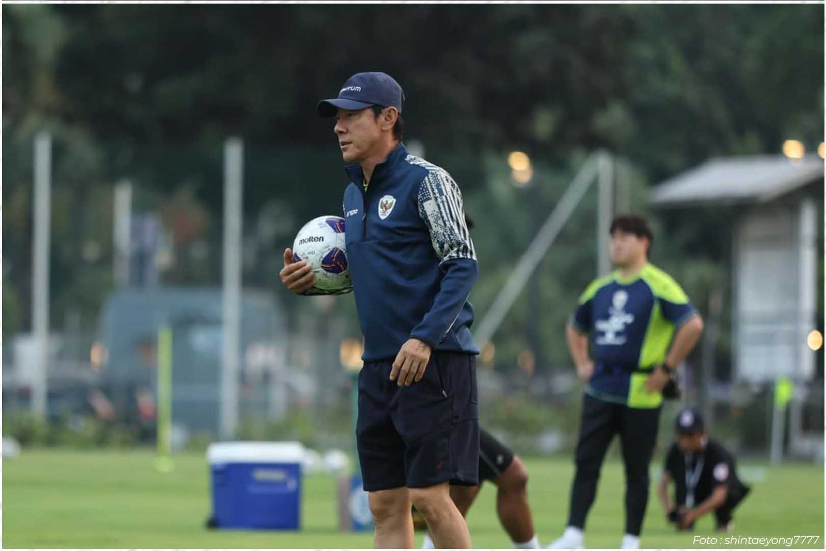 Shin Tae-yong Resmi Panggil 3 Pemain Abroad untuk Piala AFF 2024 - iMSPORT.TV