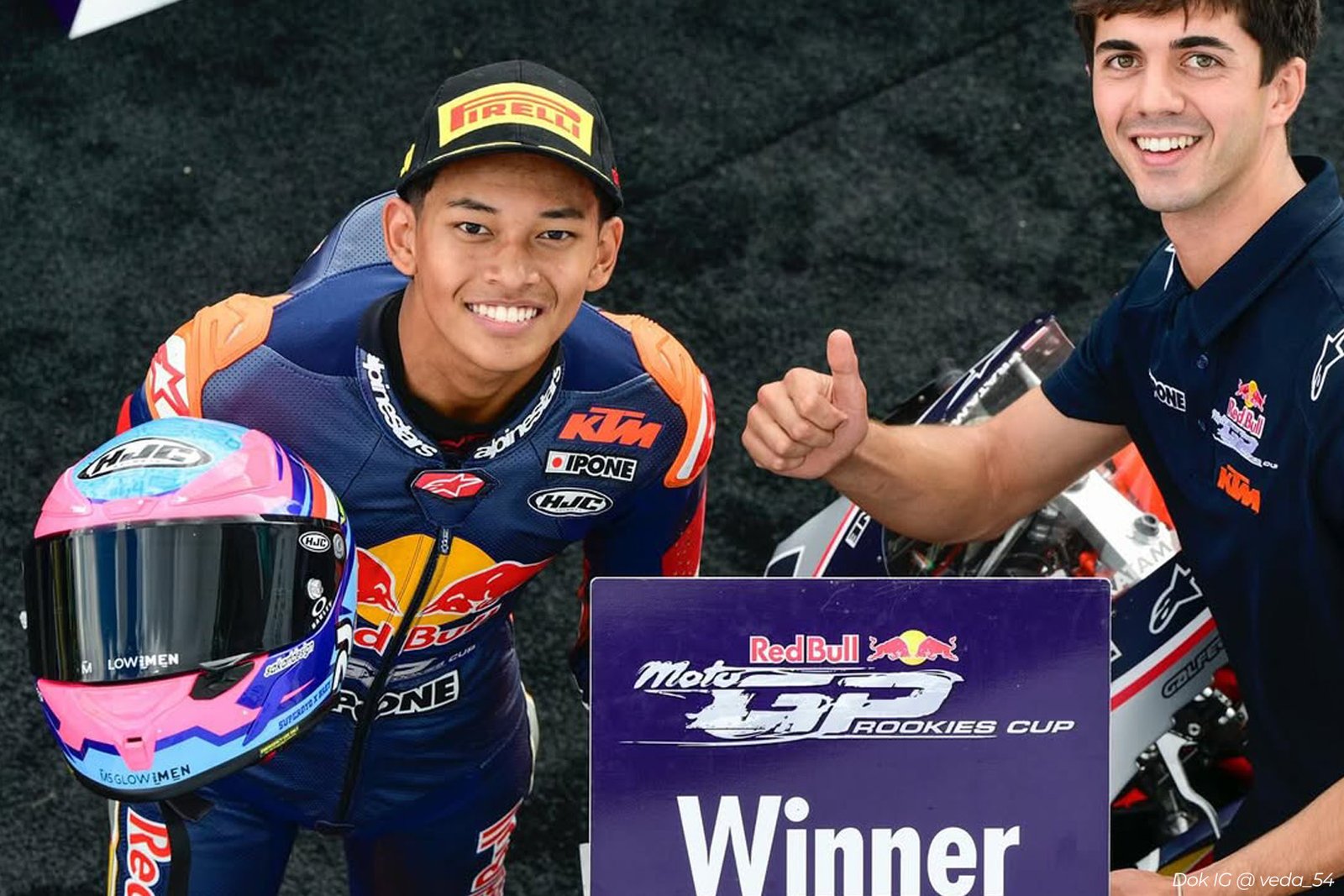 Veda Ega Pratama Ukir Kemenangan Ketiga di Red Bull Rookies Cup 2025 - IMSPORT.TV