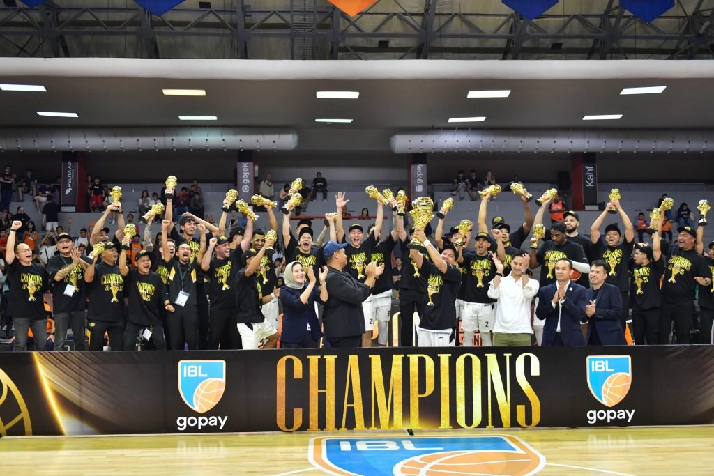 Juara IBL 2025 Dewa United Rebut Dominasi Raksasa Basket Indonesia - iMSPORT.TV