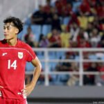 Gerald Vanenburg Salahkan Fisik Pemain, Suporter Gaungkan Nama STY
