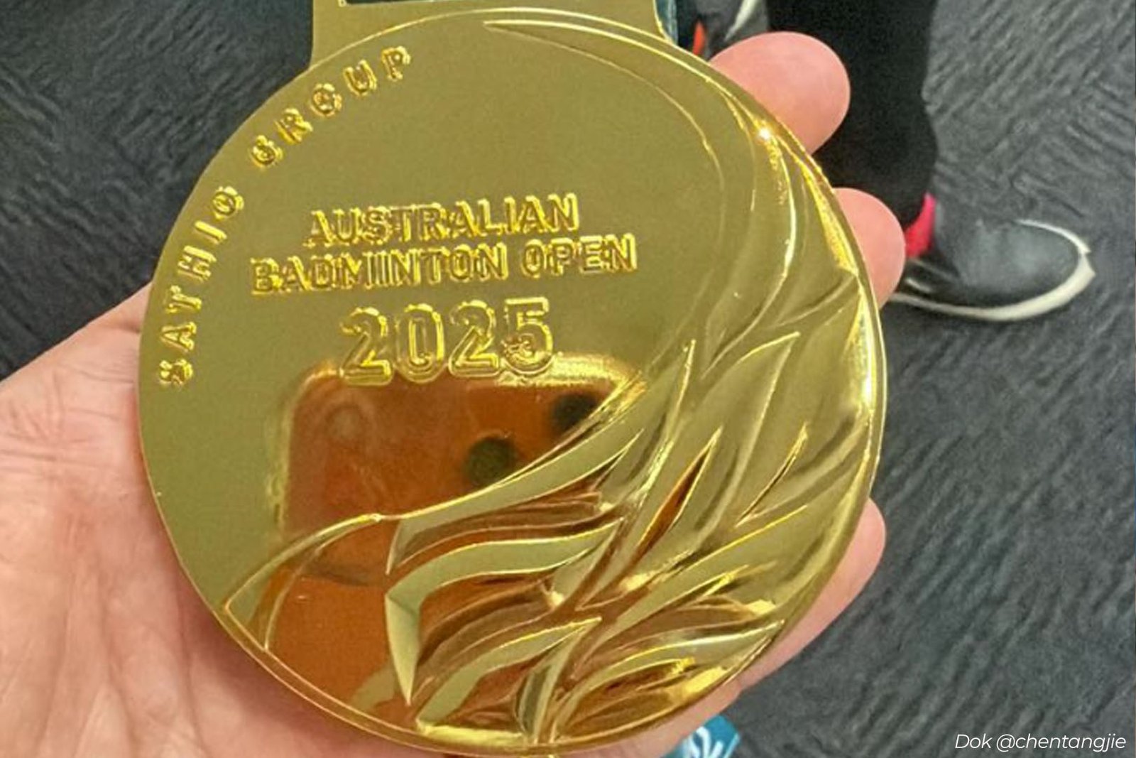 Australia Open 2025 Kisah Pebulu Tangkis Salah Terima Medali