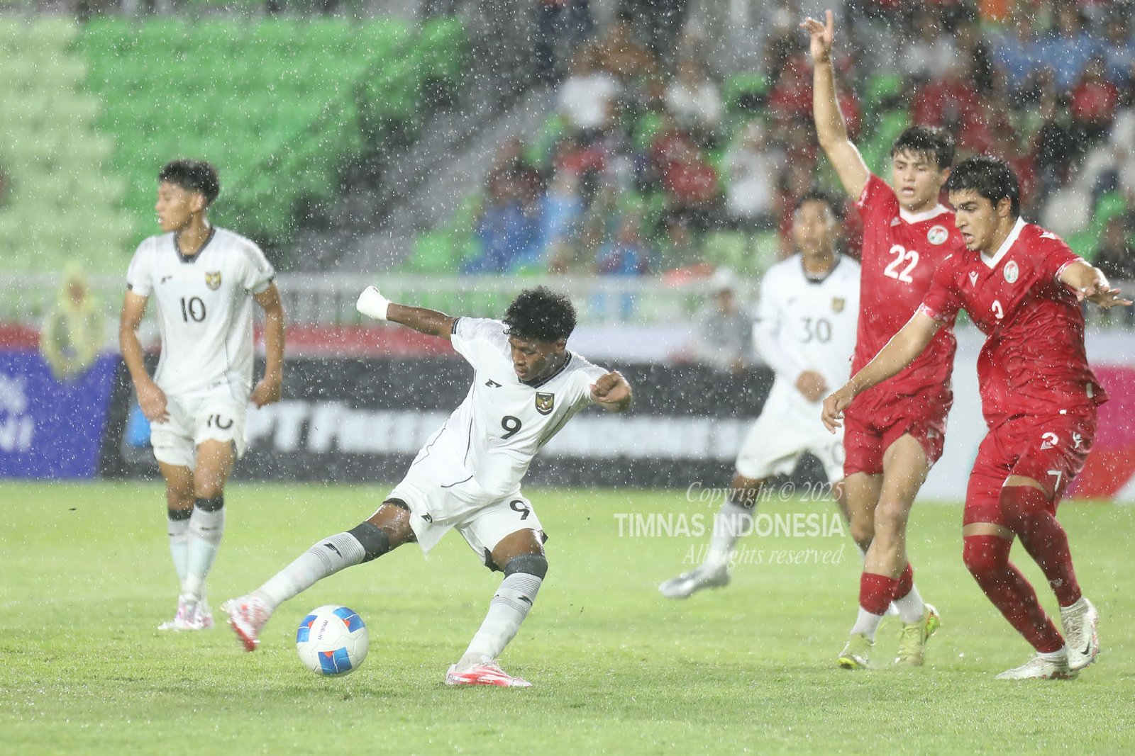 Kartu VAR di Piala Dunia U-17 2025, Pelatih Bisa Tantang Keputusan Wasit