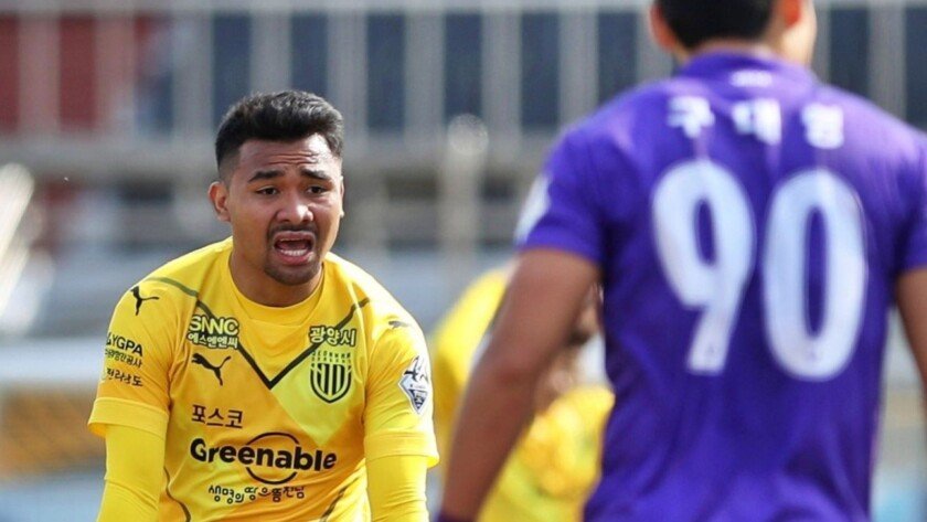 Asnawi saat membela Jeonnam Dragons photo by: Goal