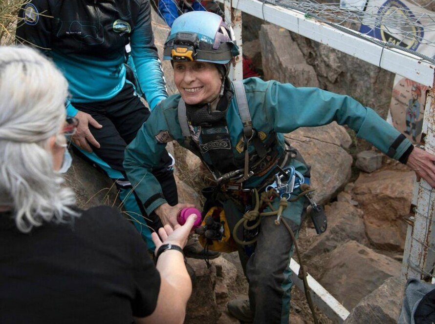 Atlet Spanyol, Bertahan 500 Hari Dalam Gua - iMSPORT.TV