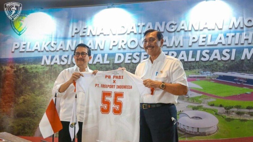Prosesi penandatangan kerjasama PT Freeport Indonesia dengan PB PASI.