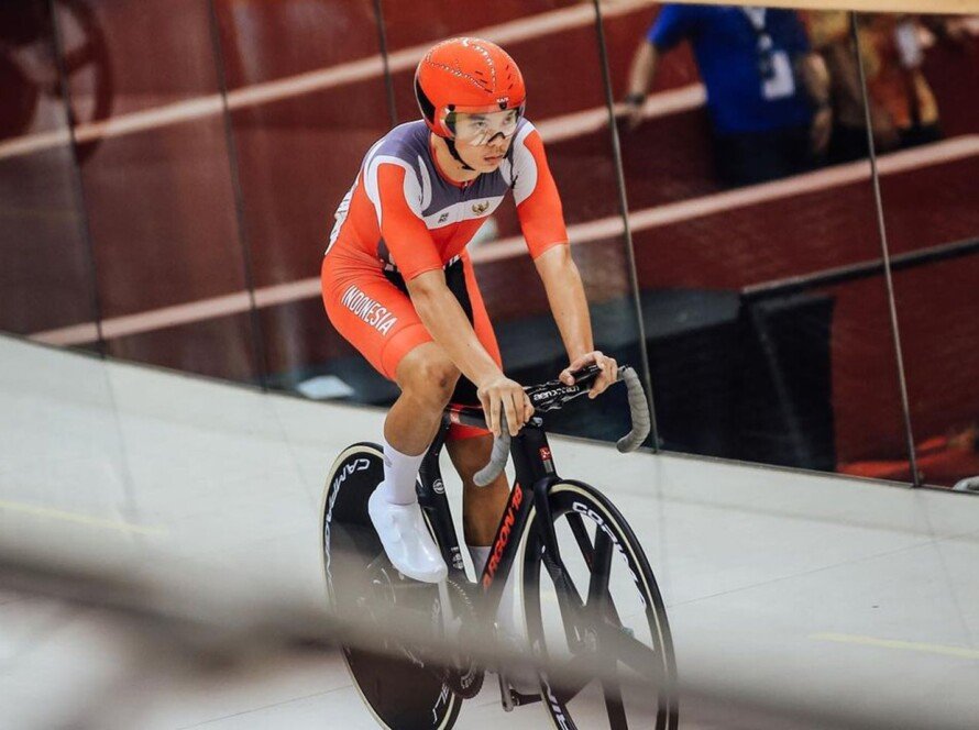 Bernard Benyamin Van Aert Atlet balap sepeda Indonesia - iMSPORT.TV