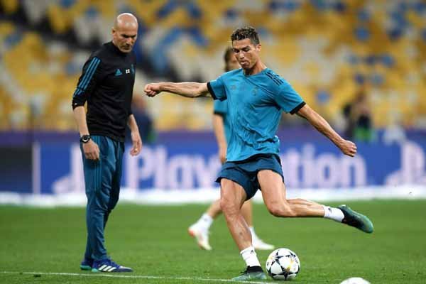 Cristiano Ronaldo Minta Diperlakukan Sama Dengan Rekan Setimnya - iMSPORT.TV