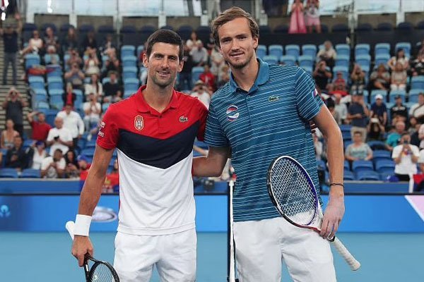 Daniil Medvedev gusur Novak Djokovic - iMSPORT.TV