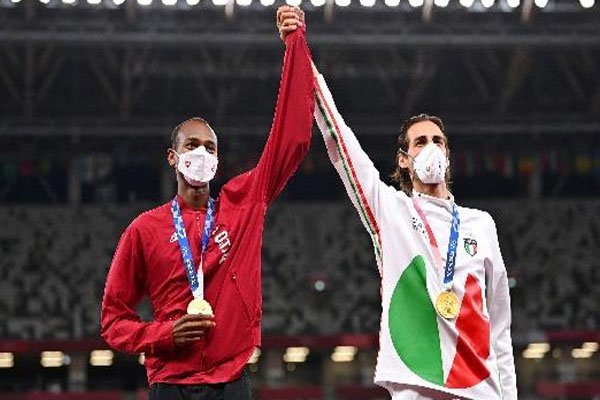 Dua Atlet Lompat Tinggi Putuskan Berbagi Emas Olimpiade Tokyo 2020 - iMSPORT.TV