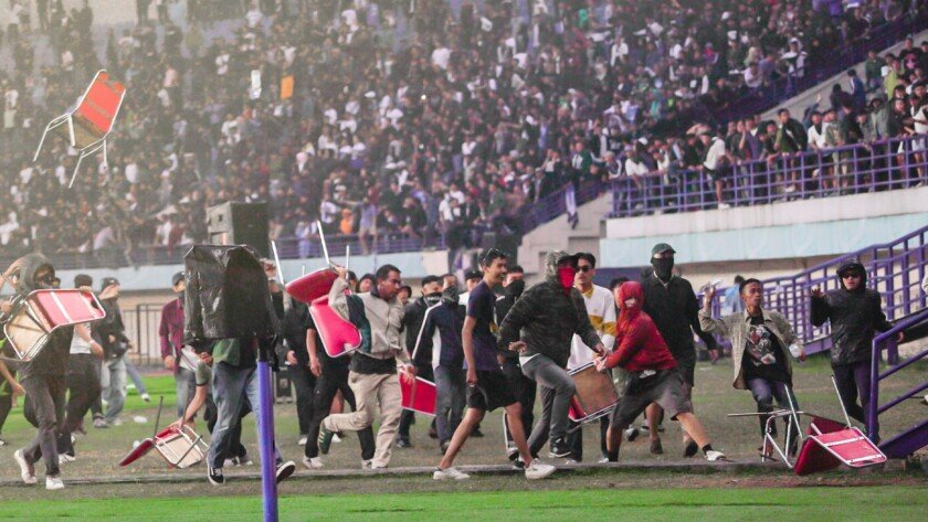 Erick Thohir Minta PT LIB Usut Total Kerusuhan Suporter Persib - iMSPORT.TV