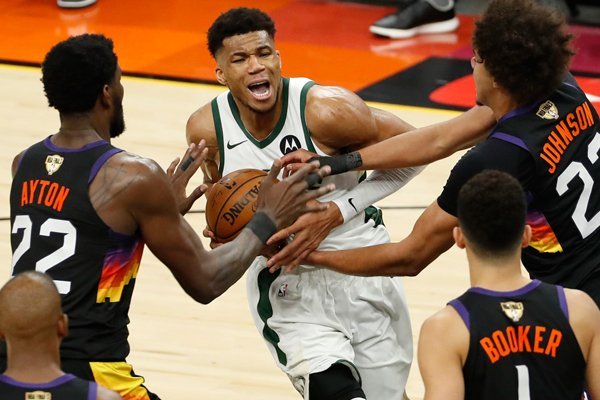 Giannis Antetokounmpo mvp 2021 - iMSPORT.TV