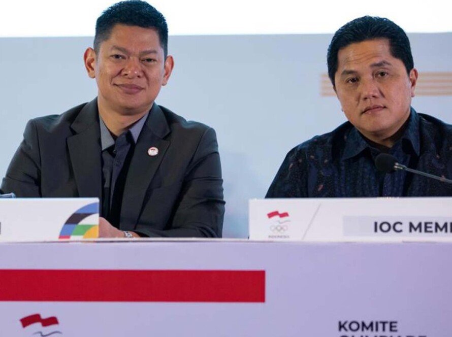 Ketua Umum NOC Indonesia (Raja Sapta Oktohari) kiri dan IOC member, Erick Thohir (kanan)