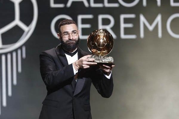 Karim Benzema Peraih Ballon d'Or Tertua - iMSPORT.TV