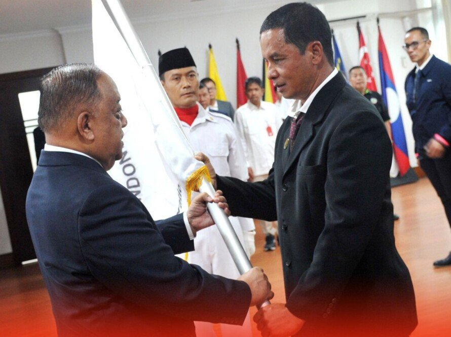 Ketum Triathlon Indonesia 2023 Armand Van Kempen Targetkan Dominasi SEA Games - iMSPORT.TV