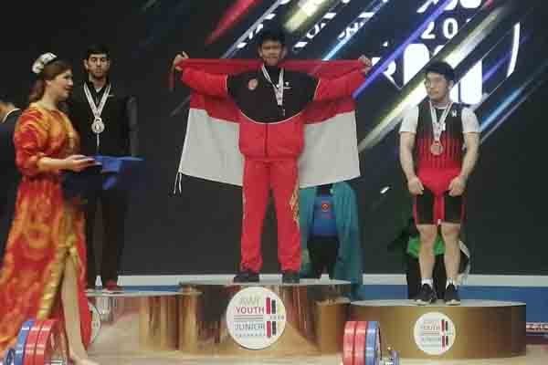 M Yasin Sumbang Emas ke 10 Tim Angkat Besi Indonesia - iMSPORT