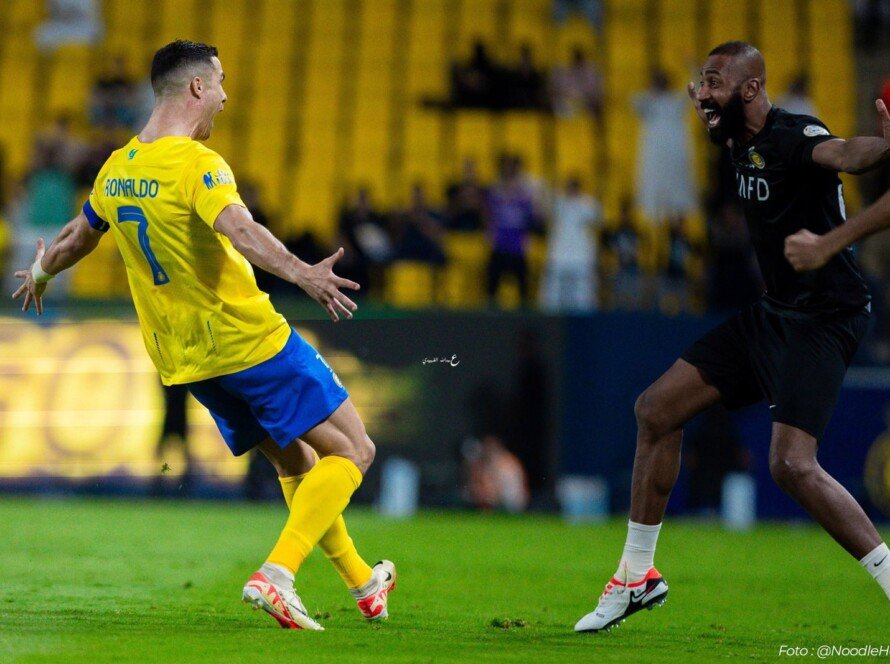 Mantan Kiper Al Nassr: Ronaldo Tertarik Masuk Islam - iMSPORT.TV