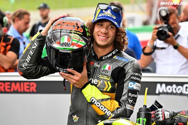 Marco Bezzechi Cetak Sejarah Bagi Tim Valentino Rossi VR46 - iMSPORT.TV