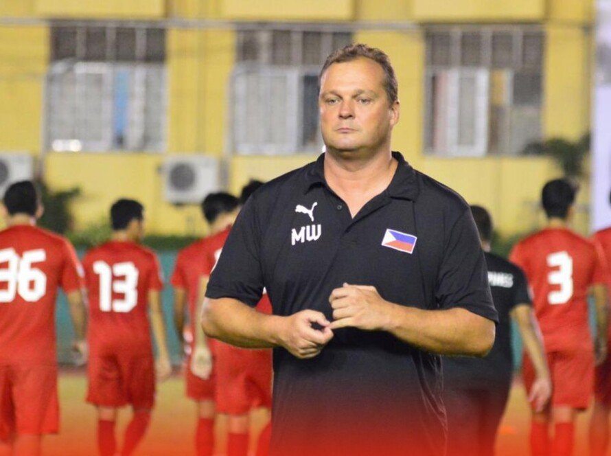 Michael Weiss, Sebut Timnas Indonesia Bakal Kesulitan Hadapi Filipina - iMSPORT.TV