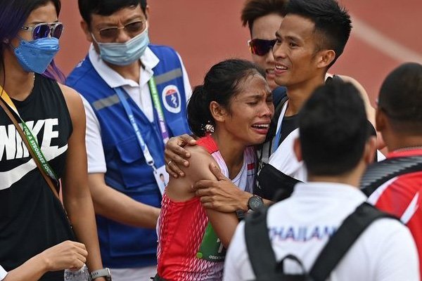 Odekta Menangis Usai Rebut Emas Marathon SEA Games 2021 - iMSPORT.TV