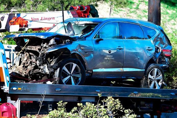 Pegolf Tiger Woods Mengalami Kecelakaan Parah - iMSPORT.TV