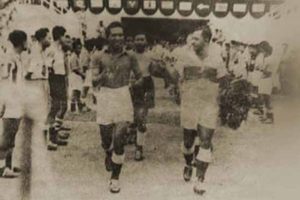 Pertandingan PSMS vs Persija, Guard of Honour Pertama di Indonesia - iMSPORT.TV