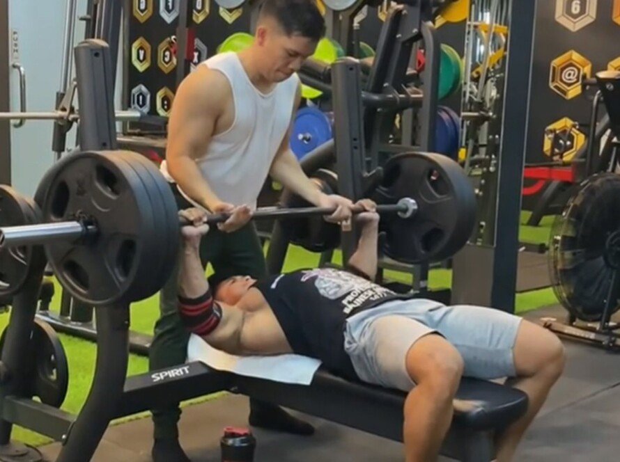 Prestasi Justyn Vicky Binaragawan, Tewas usai Tertimpa Barbel - iMSPORT.TV