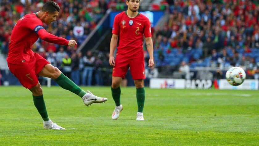 Reaksi Ronaldo Usai Catatkan Rekor Bersama Portugal - iMSPORT.TV