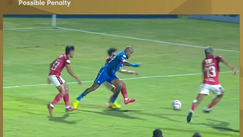 Sejarah! Teknologi VAR Pertama Kali di Championship Series Liga 1 2024 - iMSPORT.TV