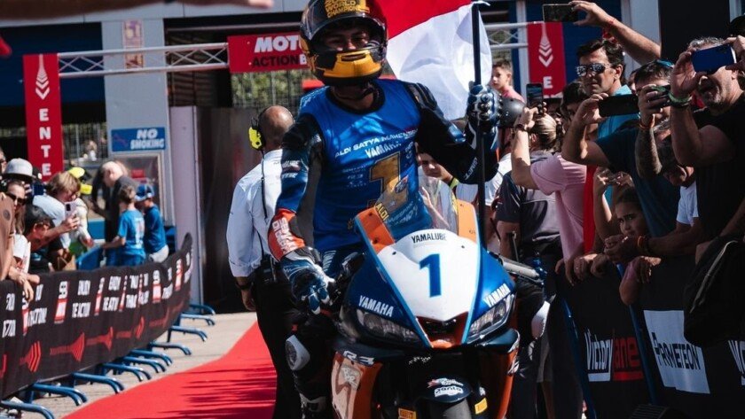 Aldi Satya Mahendra si Juara Dunia Supersport 300 2024 - iMSPORT.TV