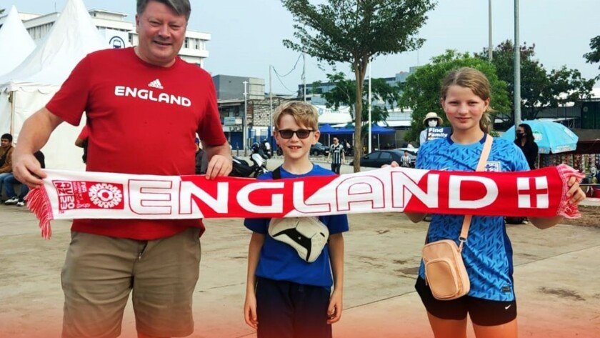 Suporter Inggris Sebut JIS Infrastrukturnya Keren - iMSPORT.TV