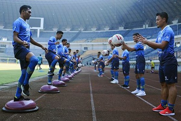 WaliKota Bandung Bolehkan Nonton Bareng Liga 1 2020 - iMSPORT