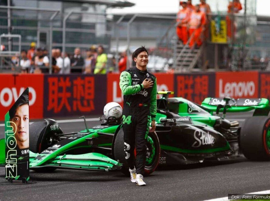 Zhou Guanyu jadi Pembalap Formula 1 asal China Pertama - iMSPORT.TV