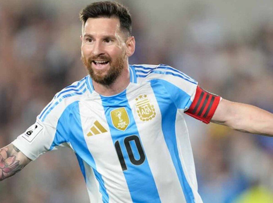 Al Ittihad Tawarkan Messi Cek Kosong dan Kontrak Seumur Hidup