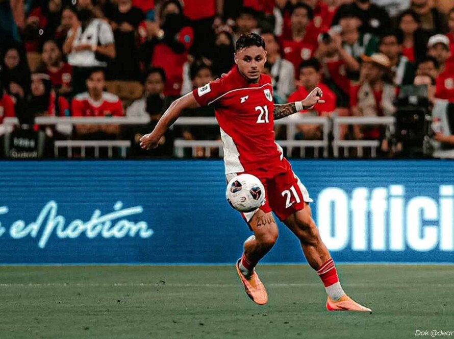 Media Belanda Dean James jadi Opsi Realistis Lini Belakang Ajax