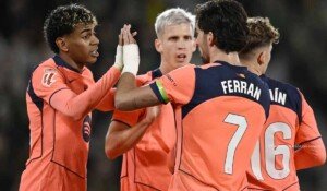 Barcelona Jaga Jarak dari Real Madrid