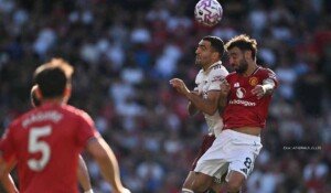 Klasemen Liga Inggris : Arsenal Kokoh, Fernandes Cetak Rekor