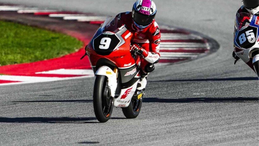 Veda Ega Pratama Bikin Pembalap Senior Moto3 Minder di Thailand - iMSPORT.TV