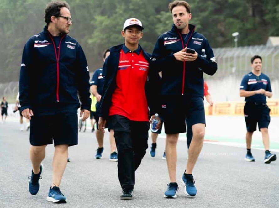 Kondisi Veda Ega Jelang Tampil di Moto3 Italia 2026 Hari Ini - iMSPORT.TV