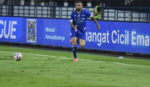 Mantan PSG, Dukung Marc Klok ‘Persib’ Tak Rasis