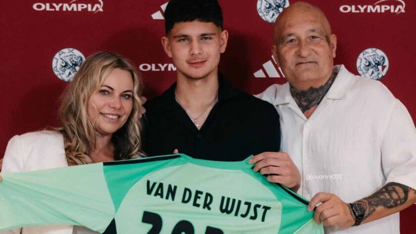 Kiper Keturunan Indonesia Gabung Ajax Amsterdam, Maarten Paes Beri Sambutan - IMSPORT.TV