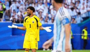 Vozinha Jadi Buruan Klub Brasil Usai Tampil Gemilang dan Dipuji Messi