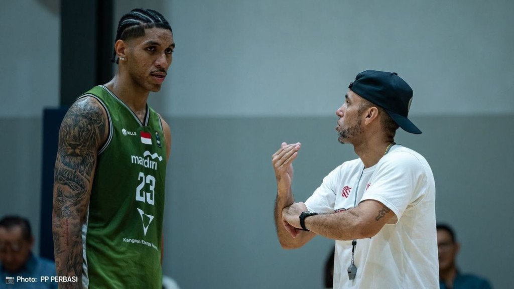 Derrick Michael Xzaverio Latihan